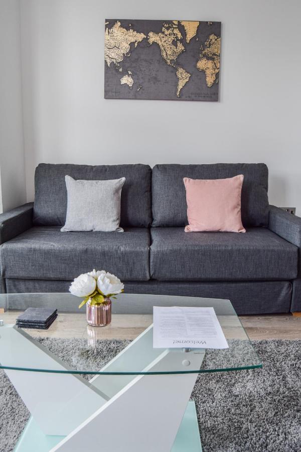 มอร์แลนด์เฮาส์, ฮอร์นเชิร์ช Apartment ลอนดอน ภายนอก รูปภาพ