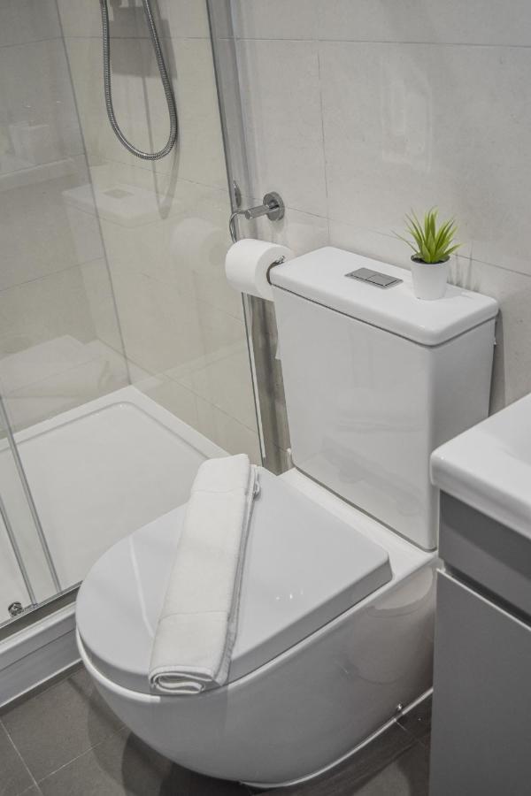 มอร์แลนด์เฮาส์, ฮอร์นเชิร์ช Apartment ลอนดอน ภายนอก รูปภาพ