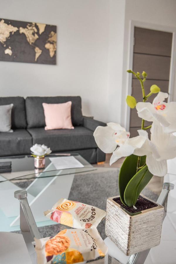 มอร์แลนด์เฮาส์, ฮอร์นเชิร์ช Apartment ลอนดอน ภายนอก รูปภาพ
